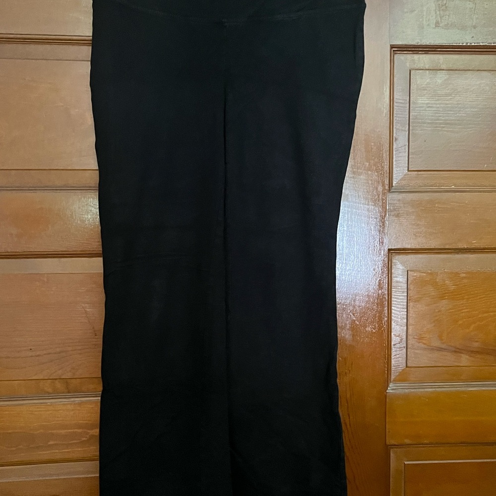 Maternity flare, Old Navy, yoga pants, regular length black with half panel